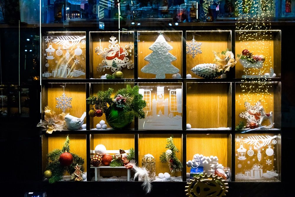 Christmas is Coming: Creating a Show-stopping Store Experience